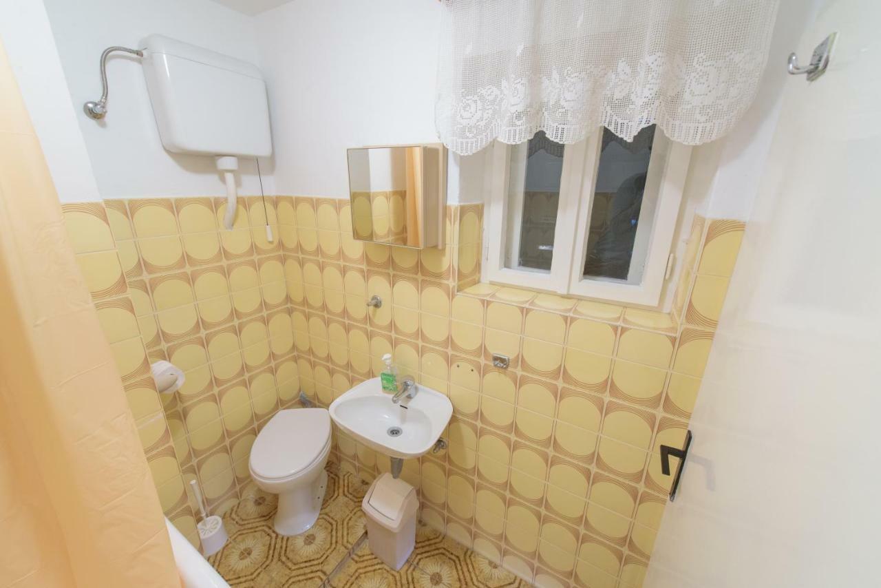 Apartman Lucijan Kastela Dış mekan fotoğraf